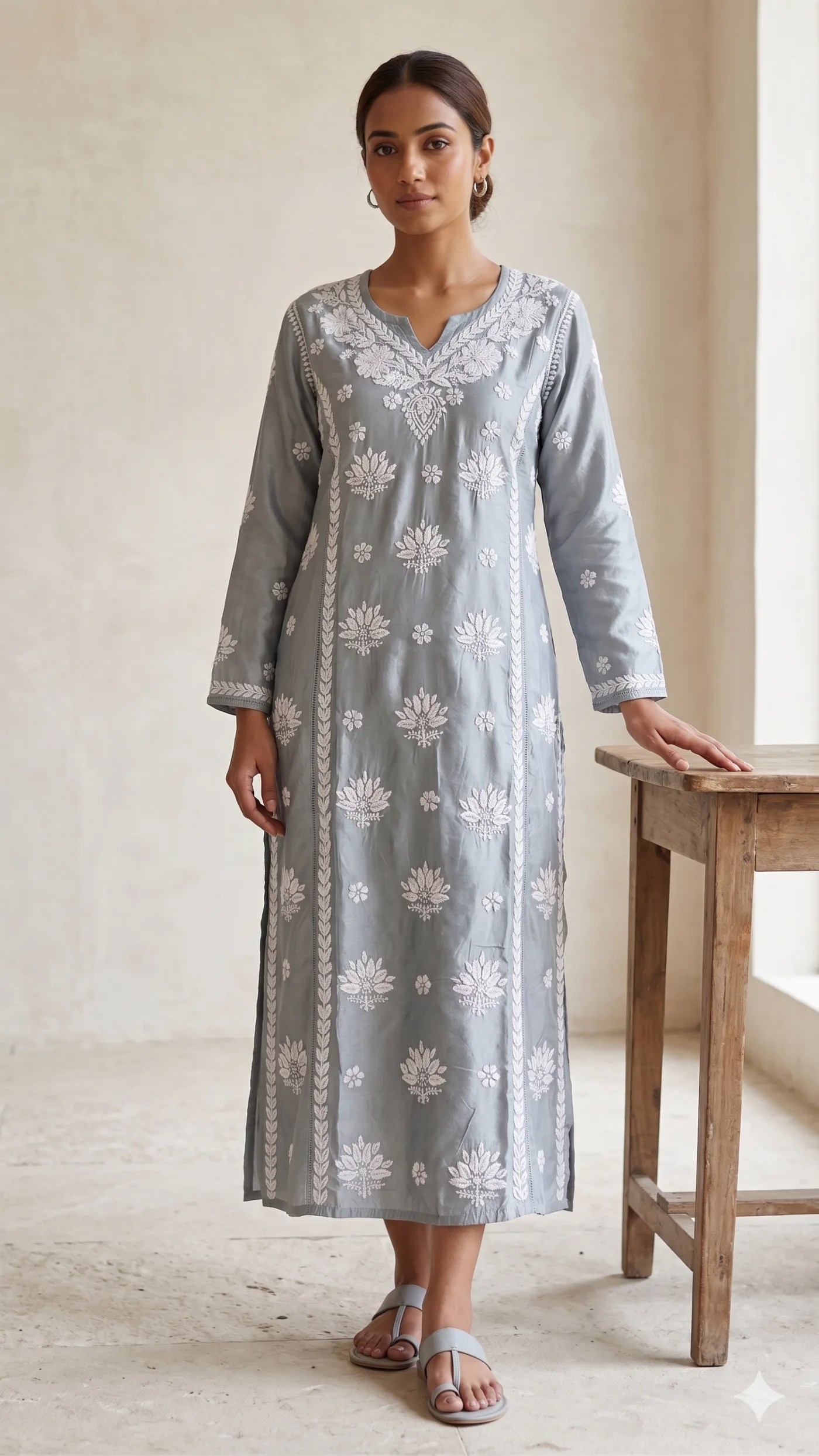 Chikankari kurti